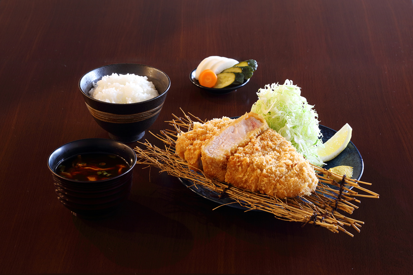 Tonkatsu Restaurant Tsumugi / Carefully-selected Pork