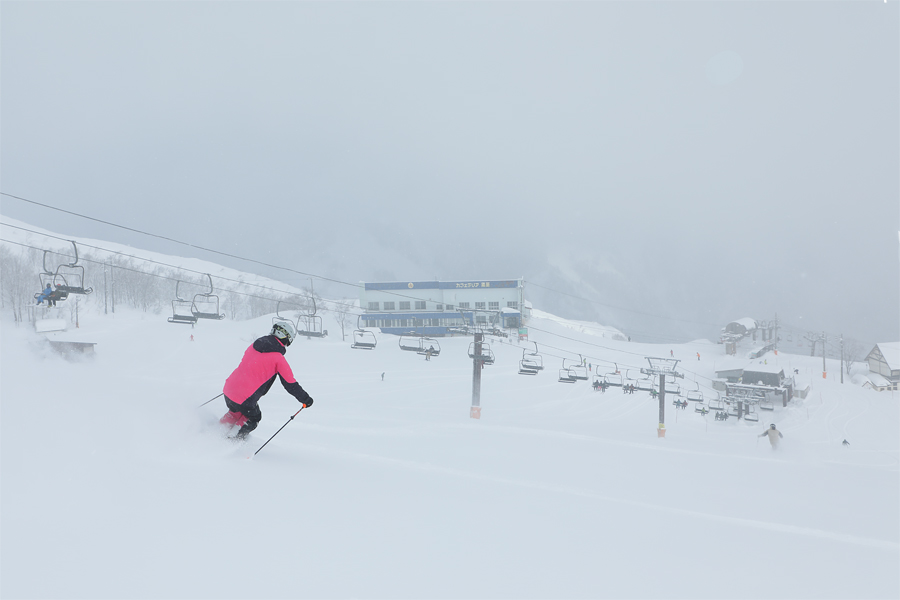 255cm / Snow Clouds