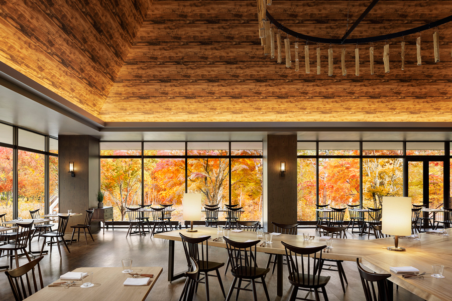Dining & Bar LAVAROCK