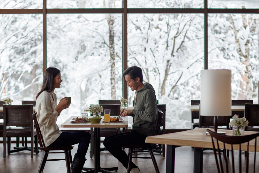 Dining & Bar LAVAROCK